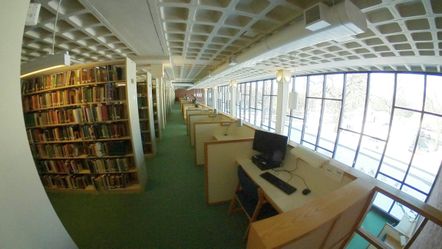 Morse Library, Balcony public area computers